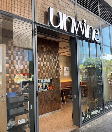 Unwine Bar
