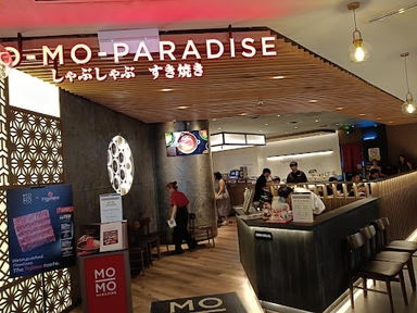 Mo-mo Paradise