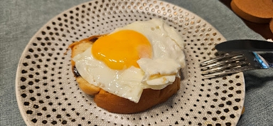 Yi Dai Mian Bao