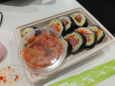 Kueh & Rolls