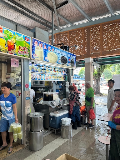 Whampoa Soya Bean And Grass Jelly 黄埔豆花水