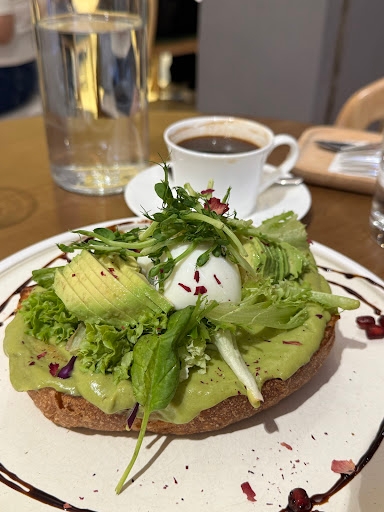 Yin’s Sourdough Bakery & Cafe