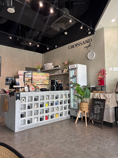Croissand Cafe