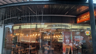 Napolizz Italian Restaurant & Bar